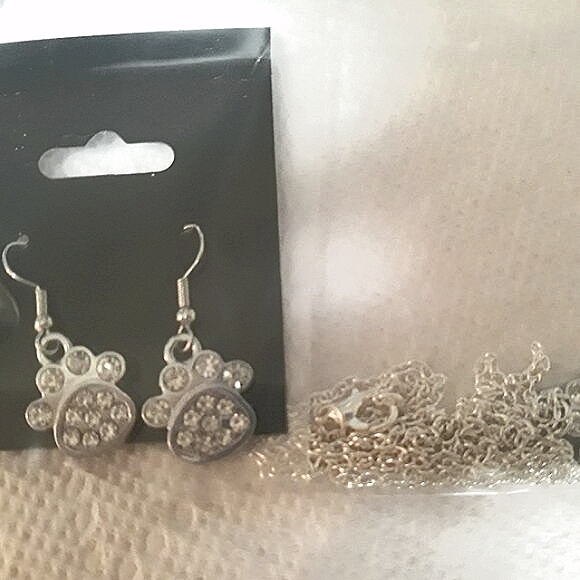 Paw Print Cat Dog Crystal Rhinestones Silver Dangle Pierced Earrings NEW - Picture 5 of 12